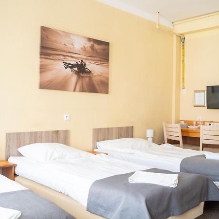 Hostel Krosnienska 12 锡隆纳葛拉 外观 照片