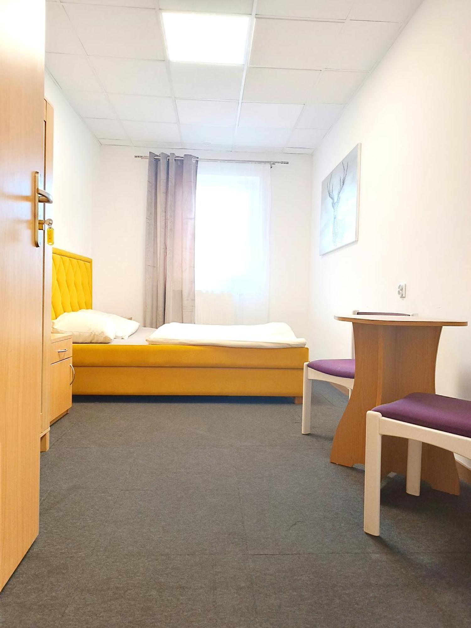 Hostel Krosnienska 12 锡隆纳葛拉 外观 照片