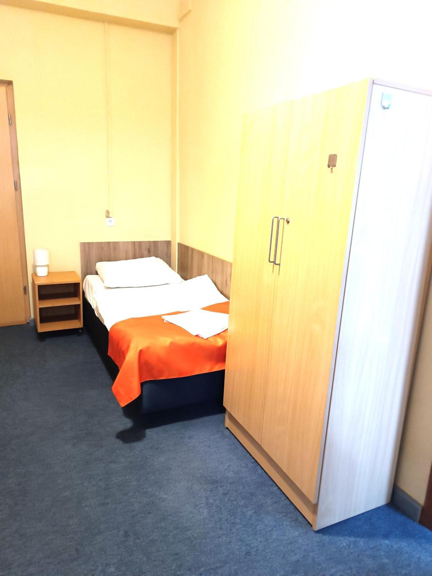Hostel Krosnienska 12 锡隆纳葛拉 外观 照片