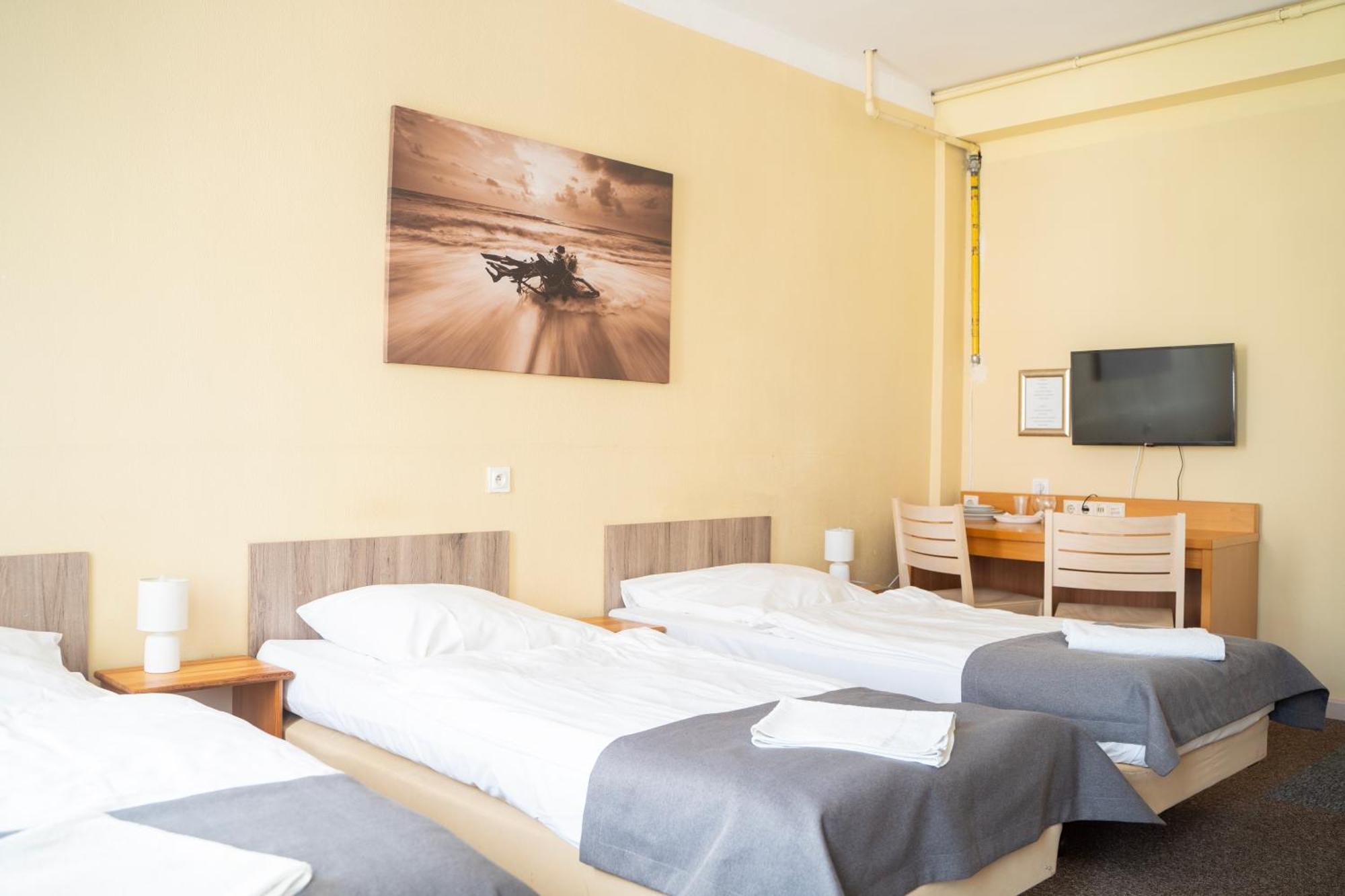 Hostel Krosnienska 12 锡隆纳葛拉 外观 照片