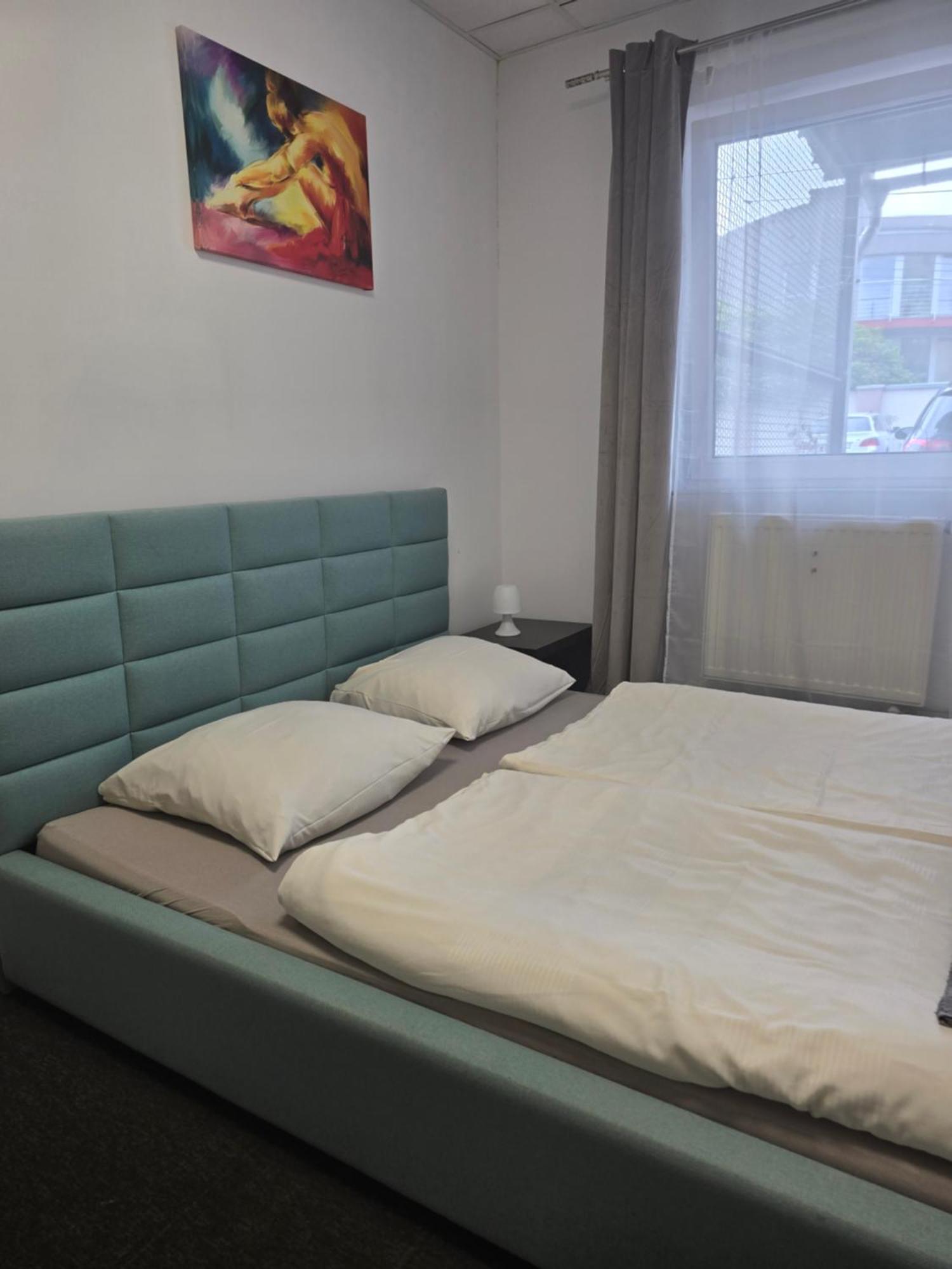 Hostel Krosnienska 12 锡隆纳葛拉 外观 照片